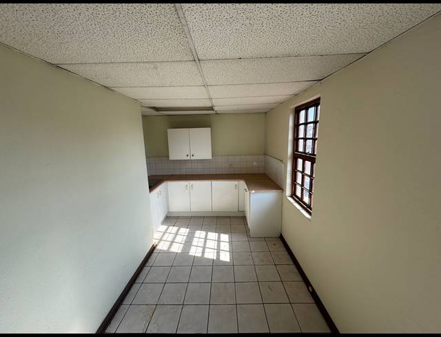 673M² OFFICE TO LET IN EASTGATE